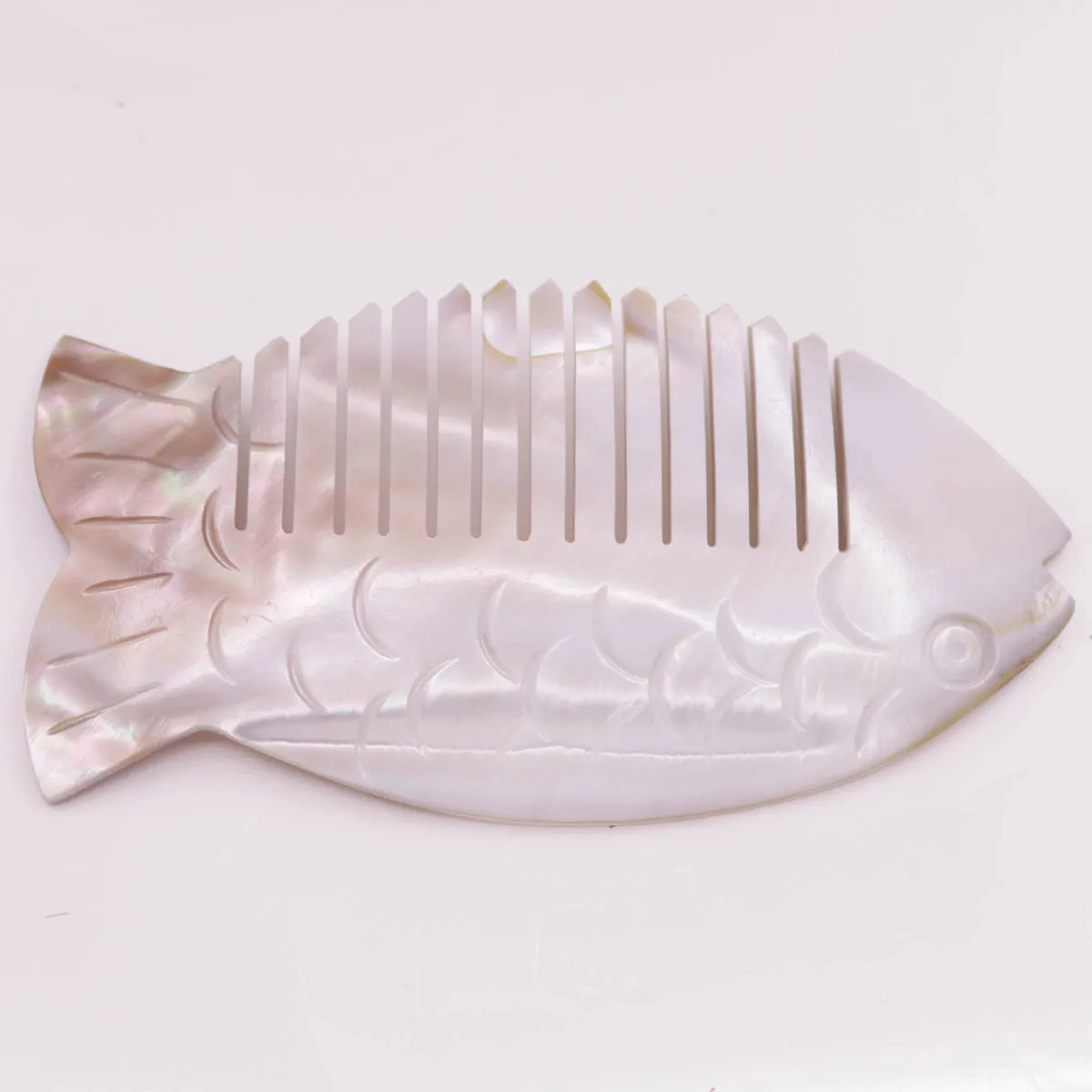 

Natural Shell Comb White Mother of Pearl Handmade Hair Care 3.93" 5CMX10CM fish shape 58mmX115mm