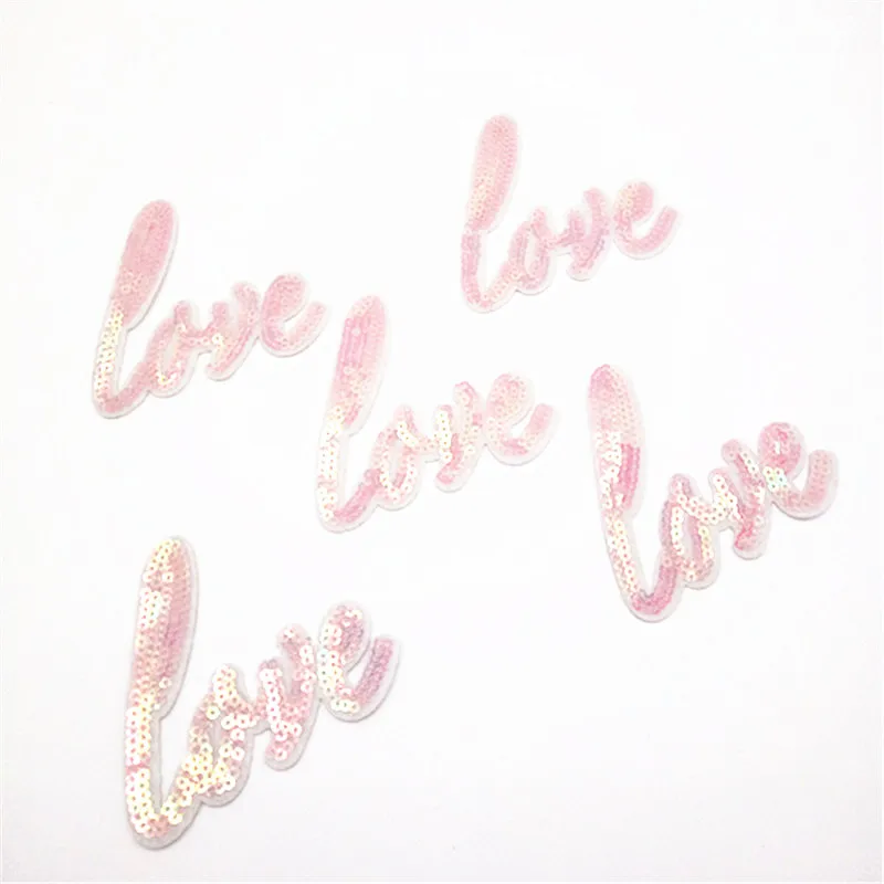 Наклейки на одежду "LOVE" из бисера с буквами английского алфавита, 10 штук.
