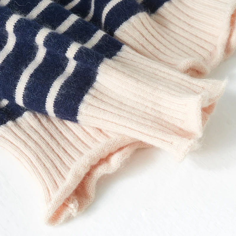 

2017 new autumn and winter new women's new striped sweater women's first half-high cashmere sweater Slim knitted bottoming shirt