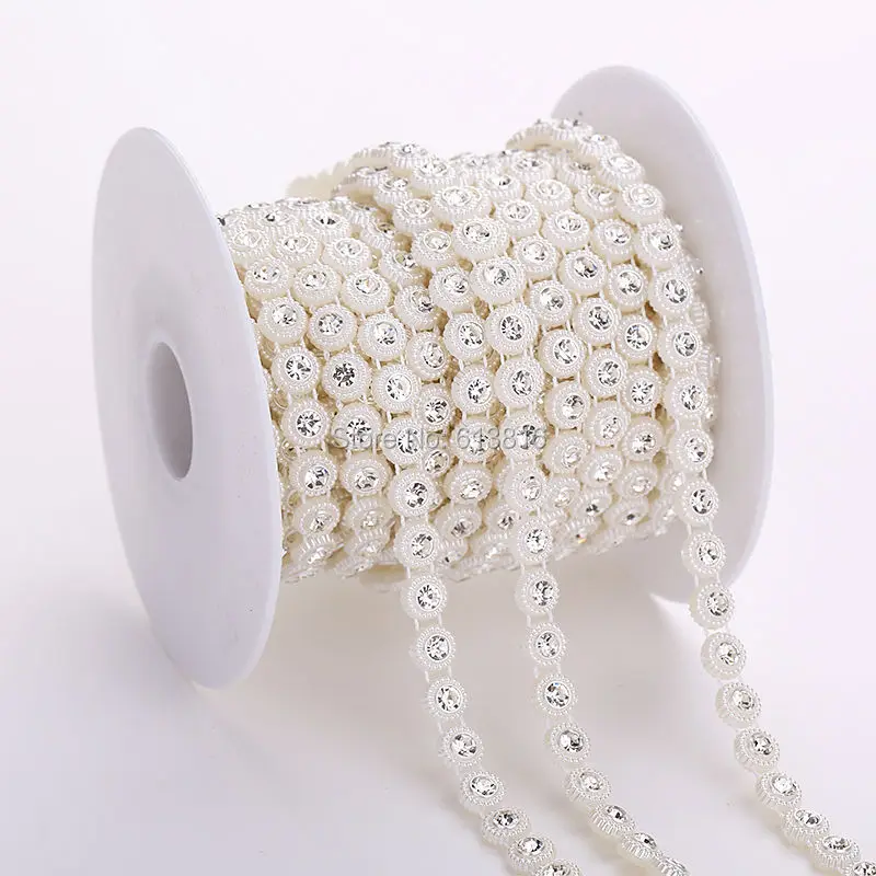 

8mm Pearl chain plastic cup with clear crystal pearls chain 10yards/roll DIY jewelry / mobile beauty / shoes accessories