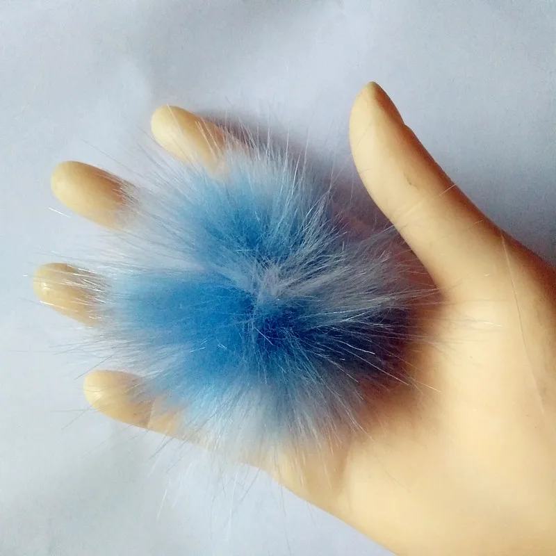 Blue White 12 шт./партия, новые модные милые разноцветные Помпоны из искусственного меха ручной работы, украшения с помпонами, аксессуары, подвеска на цепочке - Цвет: Blue White