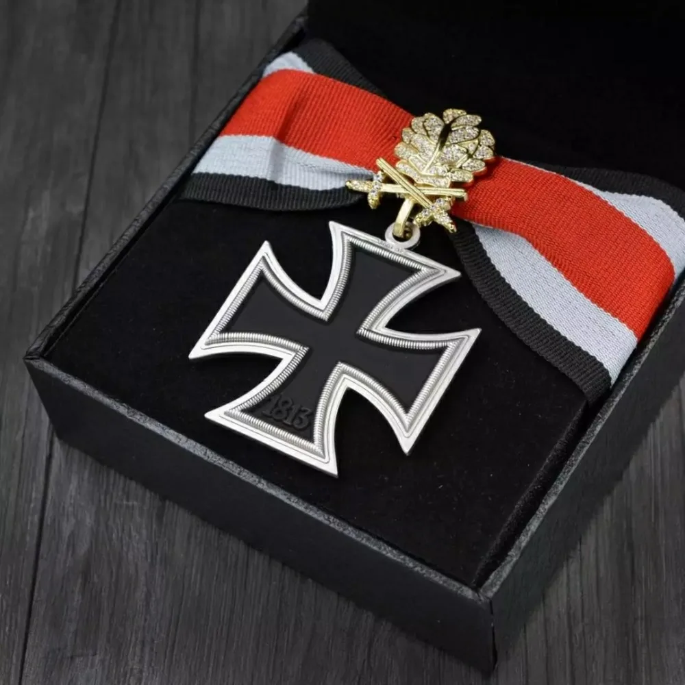 Высокое качество WW2 EK2 немецкий Железный крест медаль с бриллиантами двойные мечи дубовый лист значок