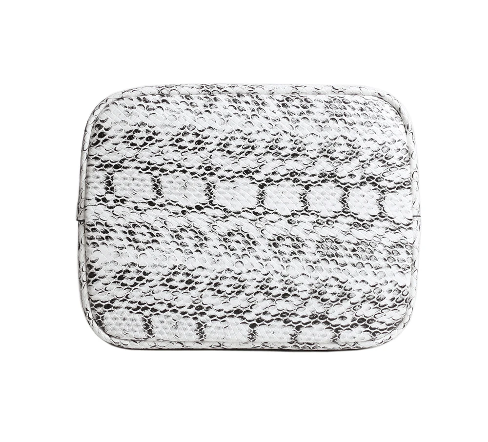 Женские ручные вечерние сумки и клатчи из тисненой змеиной кожи | Багаж