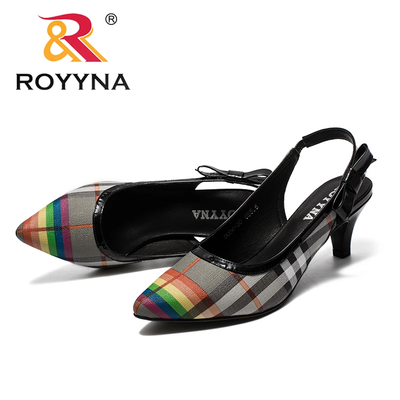 ROYYNA/новые модные стильные женские босоножки Летняя обувь в мелкую клетку удобные женские шлепанцы на высоком тонком каблуке