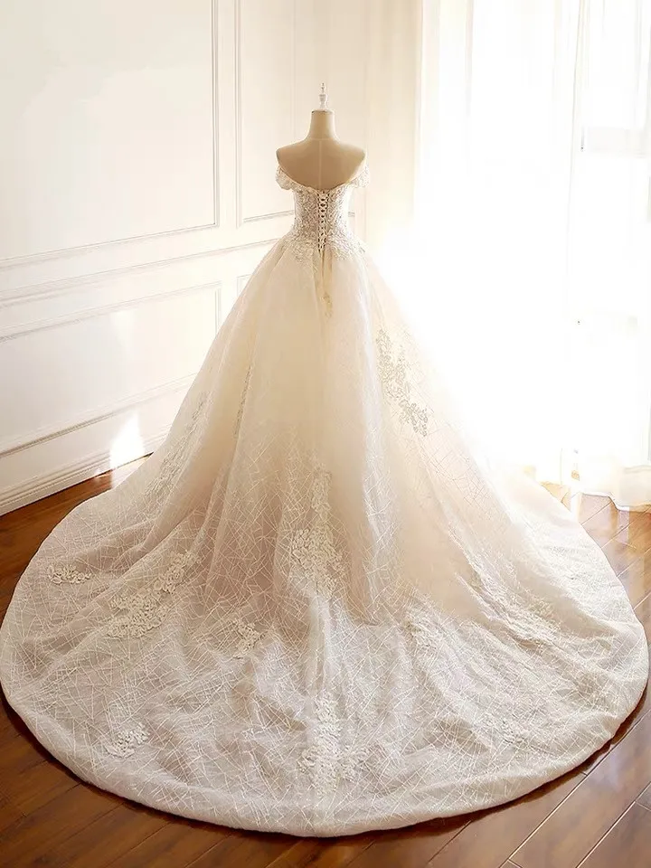 Бальное платье с коротким рукавом и блестками фатиновое роскошное свадебное