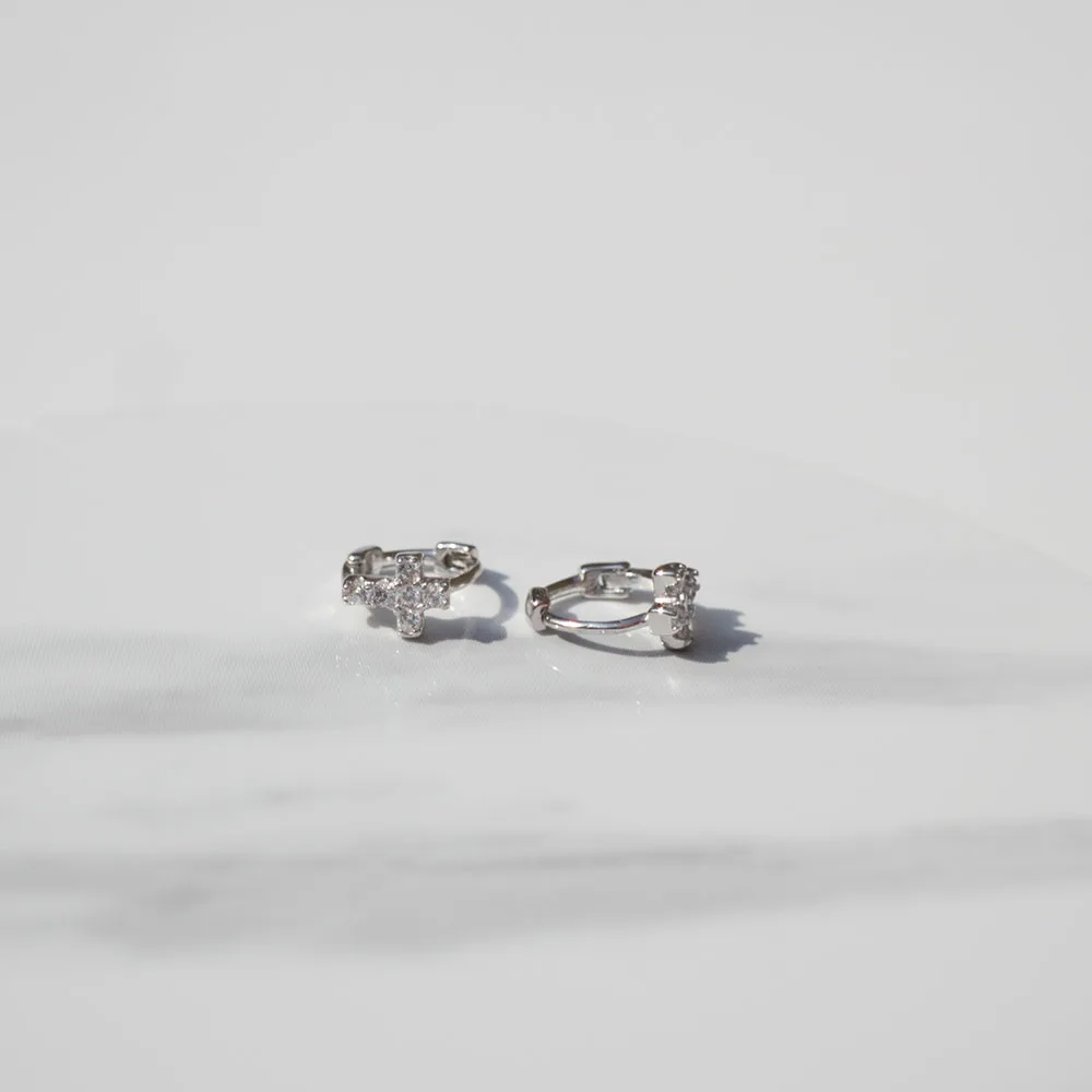 Серьги из стерлингового серебра S925 пробы, модные циркониевые крестовые Мини-кольца для ушей, пряжки для ушей, дикие трендовые серебряные серьги для девушек, ювелирные изделия для ушей