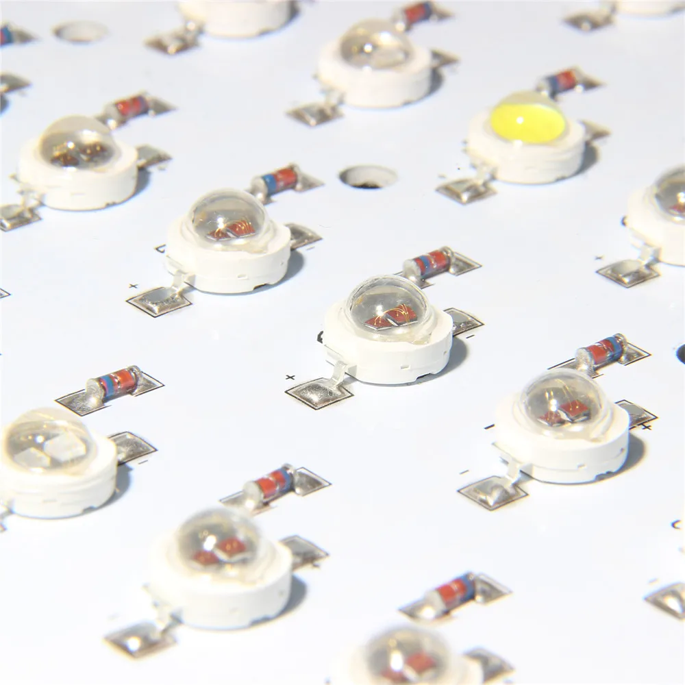 Светодиодная лампа полного спектра для выращивания растений 300/600/1000