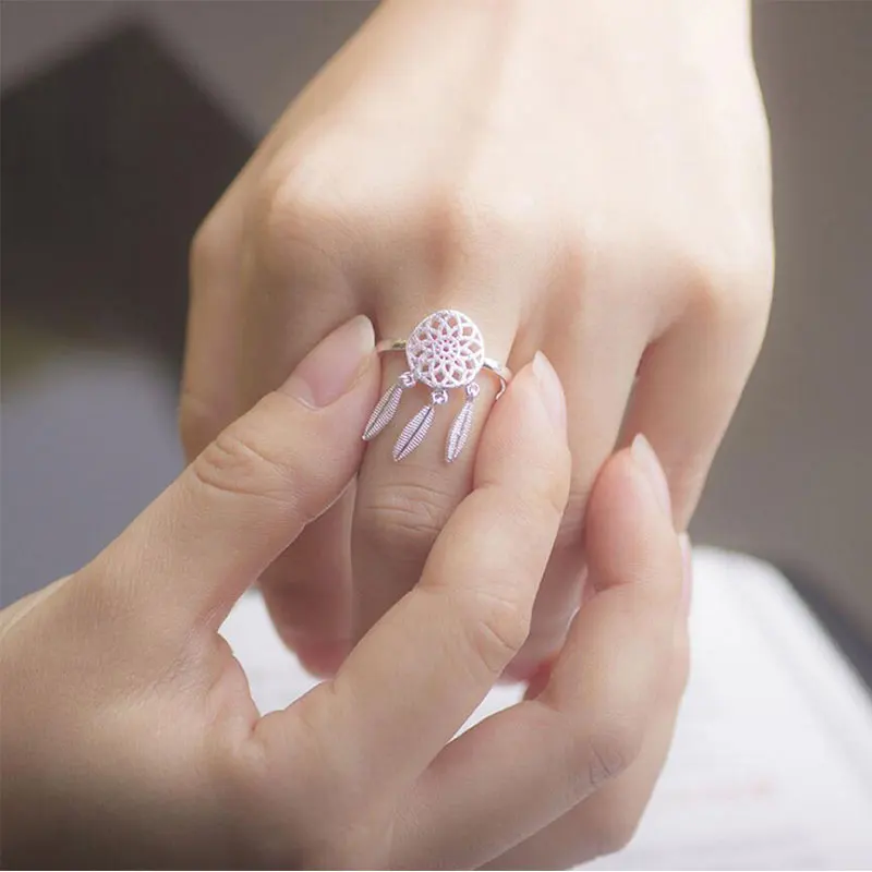 Женское серебряное кольцо ANENJERY регулируемое с перьями Ловец снов и кисточками 925