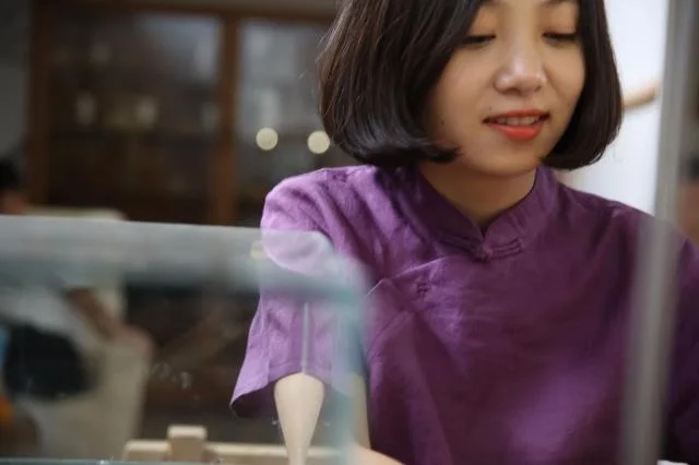 Рами ретро новые женские Cheongsam топ китайский стиль воротник Мандарин плиты Блузы на пуговицах сплошной цвет льняная рубашка