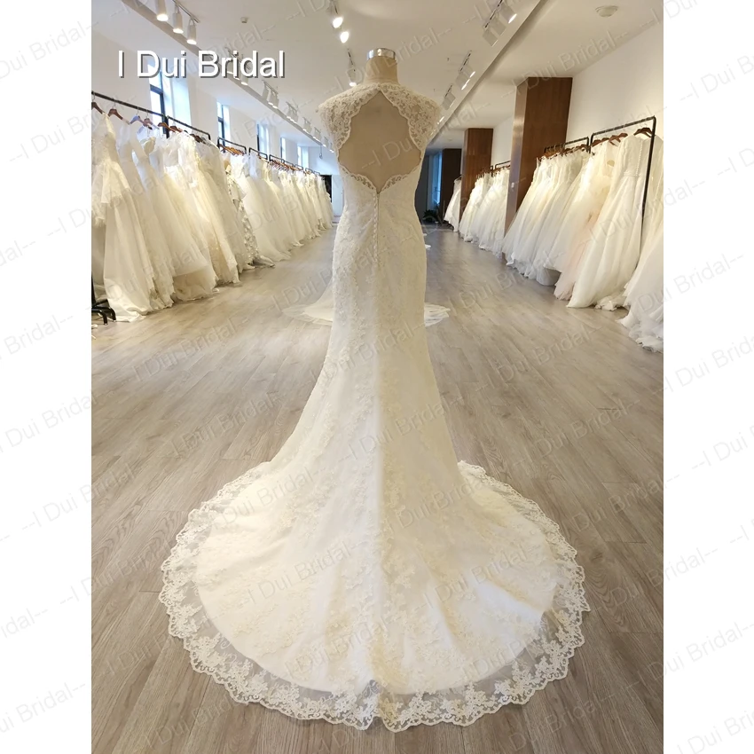 Caps Sleeve Keyhole Back Sheath Wedding Dress New Design Classic Bridal Gown