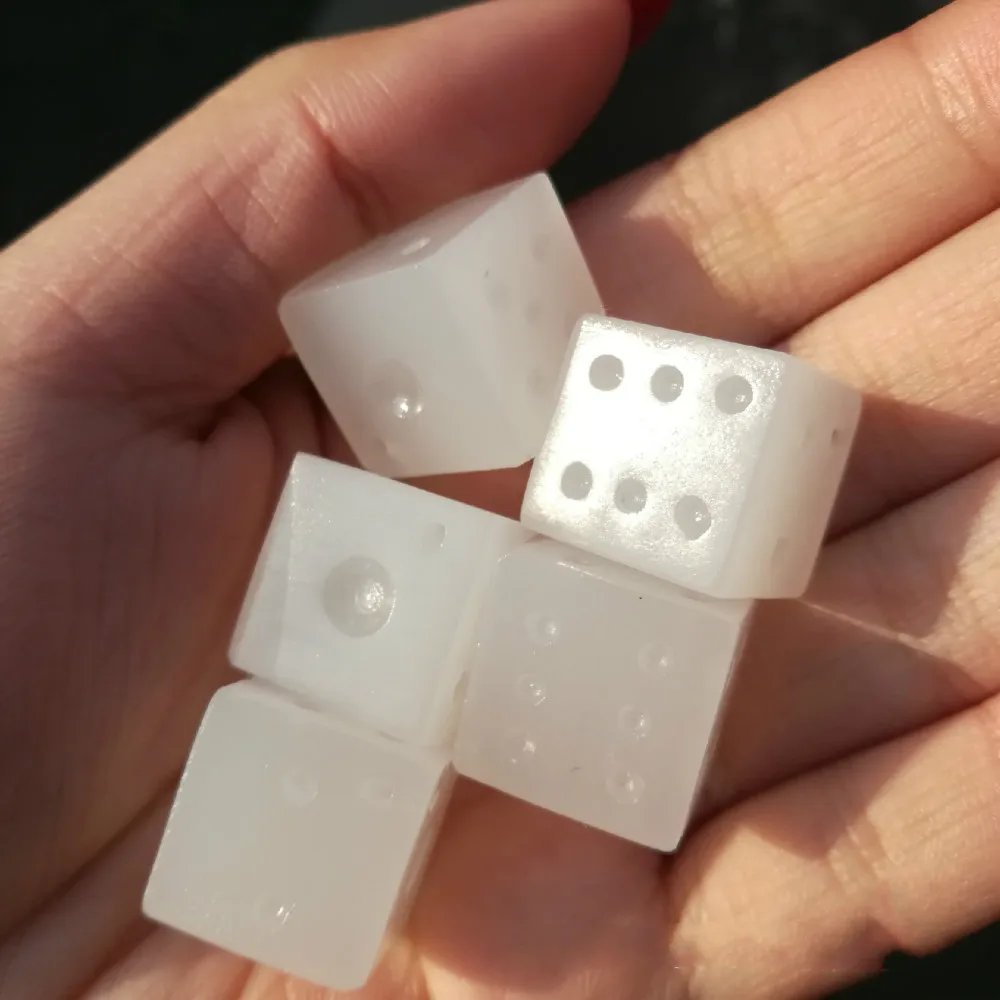 

2Pcs/set New Natural Sheep Fat White Jade Afghan Jade Hand Carved Jade Dice Right Angle 15mm