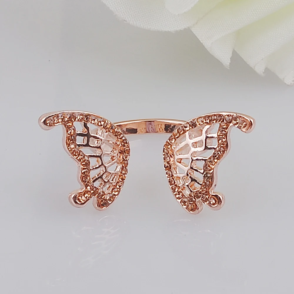 Женское кольцо с бабочкой и фианитом Открытое цвета розового золота ювелирное