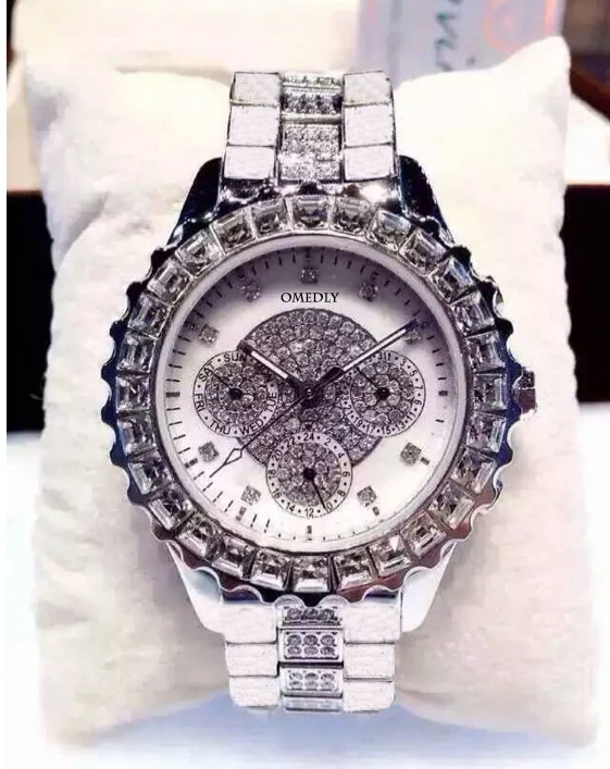 Новинка 2018 роскошные часы со стразами женские золотые стальными полосками из