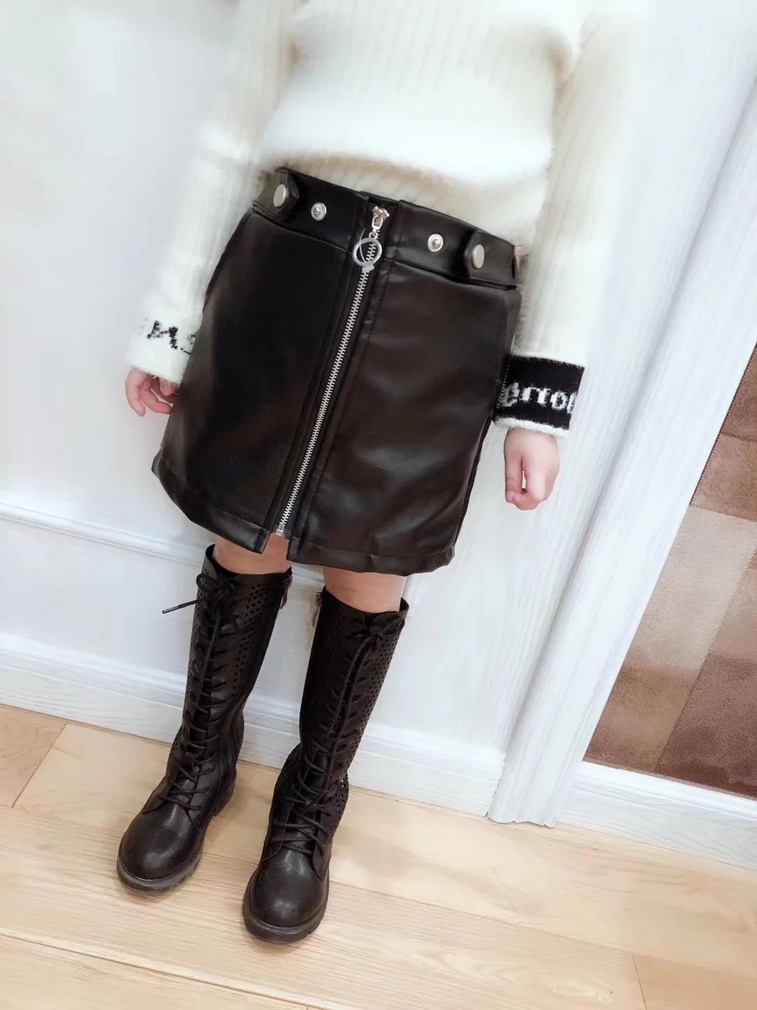 Детская 2018 г. осенние и зимние новые юбка для девочки детская кожаная маленьких