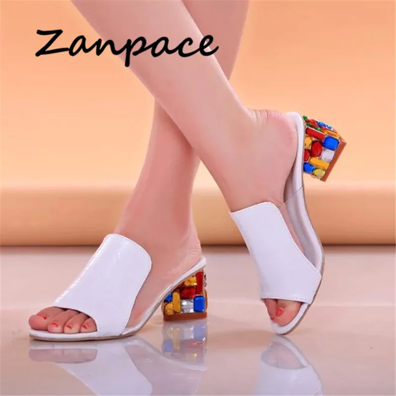Тапки Zanpace женские на среднем каблуке модные шлепанцы с открытым носком сланцы