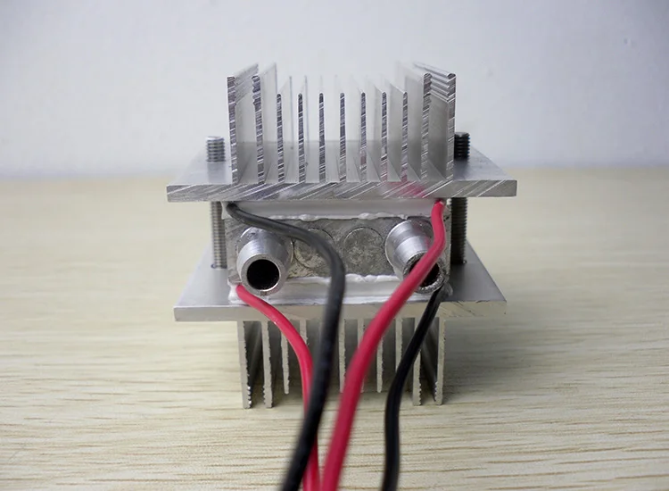 DC12V компьютер термоэлектрический Пельтье холодильная система водяного охлаждения Система холодного воздуха мини-охлаждаемый радиатор