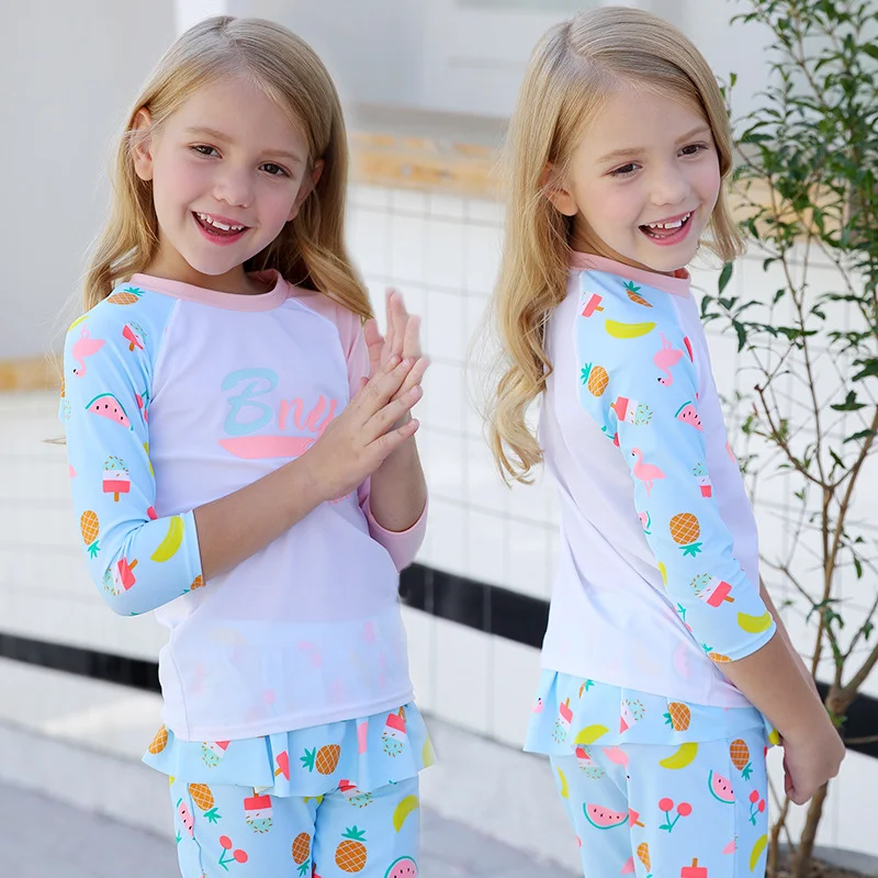 С изображением мультипликационных персонажей для детей купальники фламинго