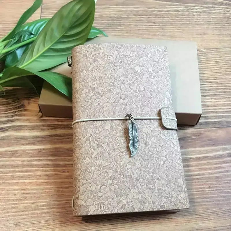 Gold feathers beige Винтажная кожаная записная книжка ручной работы, перо пирата, сделай сам, детский дневник, записная книжка, канцелярские принадлежности, мягкая обложка для путешественника, записная книжка, дневник, подарок - Цвет: Gold feathers beige