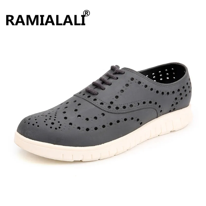 GRAY WHITE Ramialali/мужские сандалии Летняя дышащая перфорированная обувь мужская повседневная обувь уличная Мужская садовая обувь Вьетнамки высокого качества - Цвет: GRAY WHITE