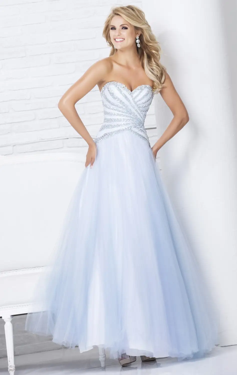 

Sexy Silver 2016 Evening Dresses Sweetheart A Line Crystal Made In China Long Prom Party Dresses