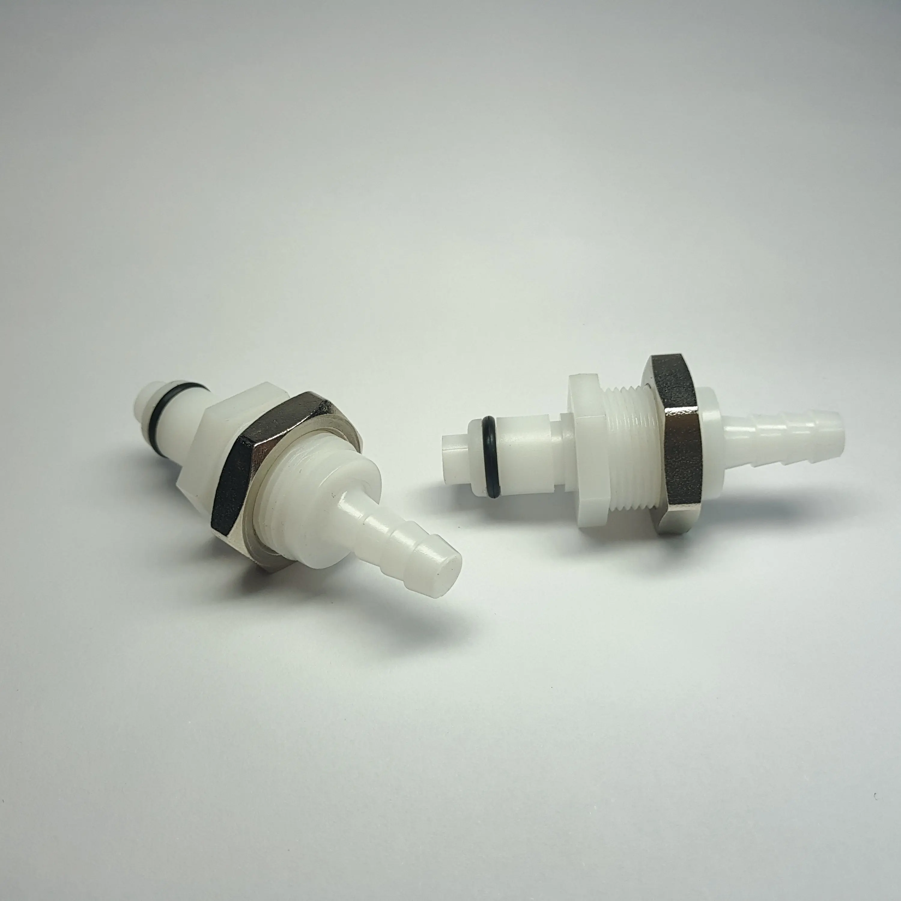 Быстроразъемный штуцер для шланга CPC|Трубы| |