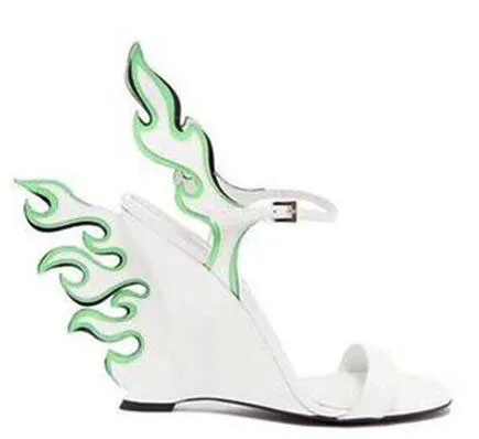 white with green Prova Perfetto/новые стильные босоножки на танкетке и высоком каблуке; Разноцветные лакированные туфли с ремешком на щиколотке; обувь с открытым носком для подиума; модные сандалии - Цвет: white with green