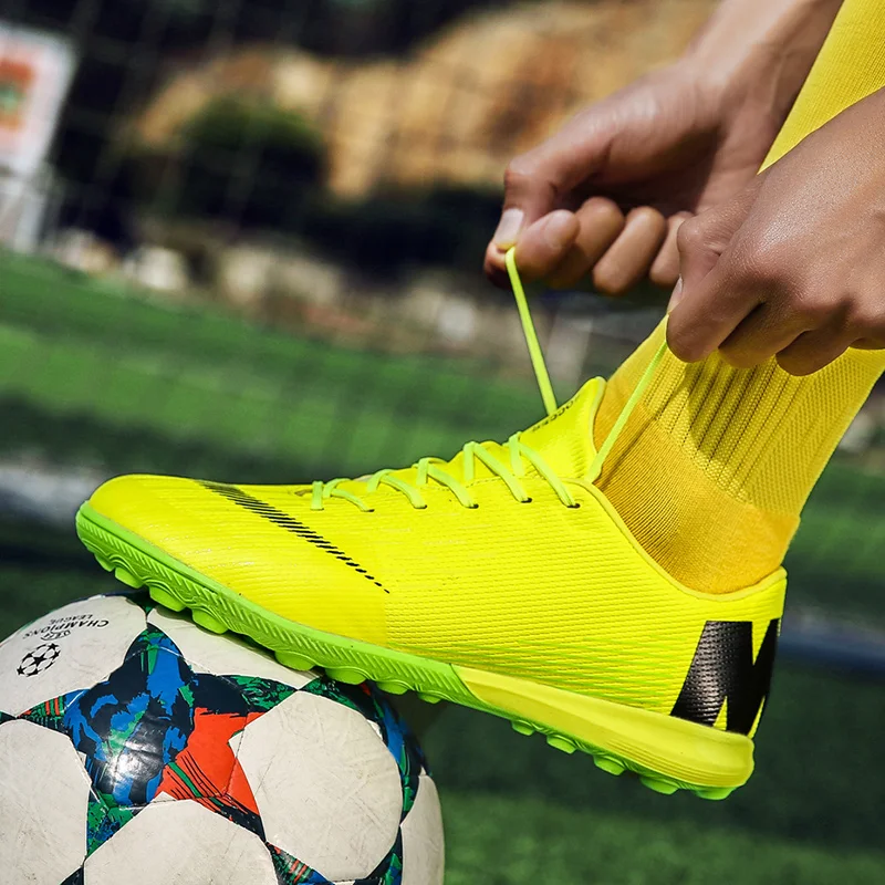 

Turf Football Men Soccer Cleats Breathable Soccer Shoes TF Hard Court Sneakers Trainers New Design Football Boots Size 40-45