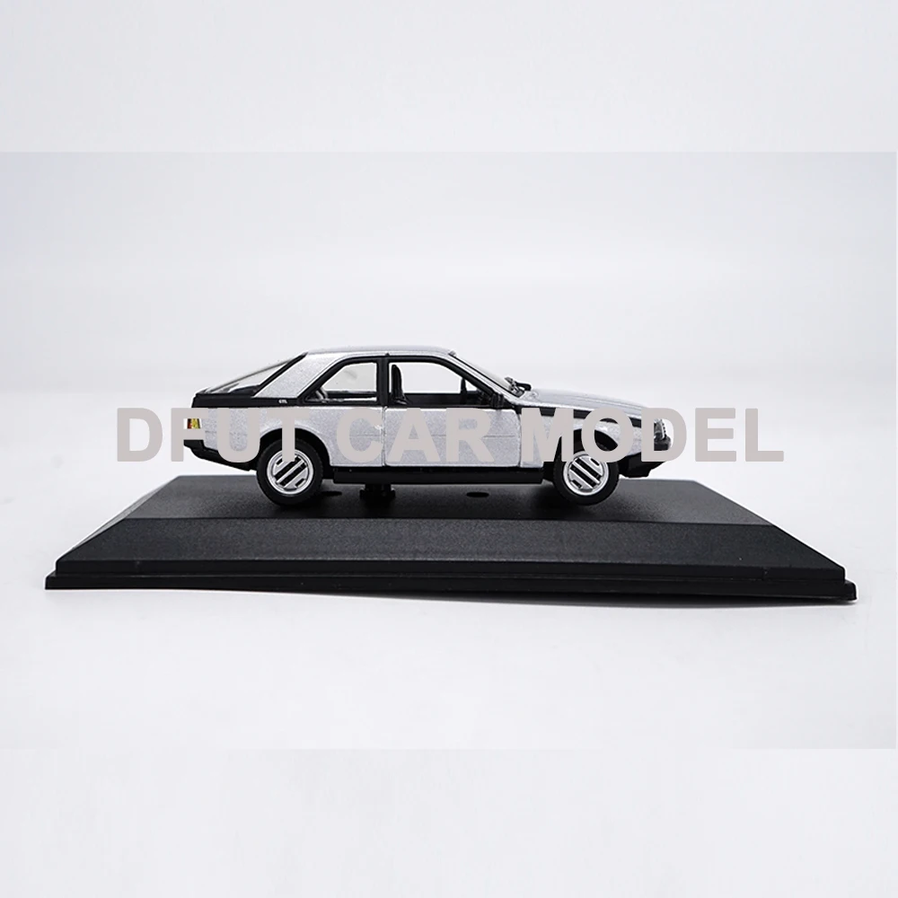 1:43 модель автомобиля из сплава RENAULT Fuego детские игрушечные автомобили