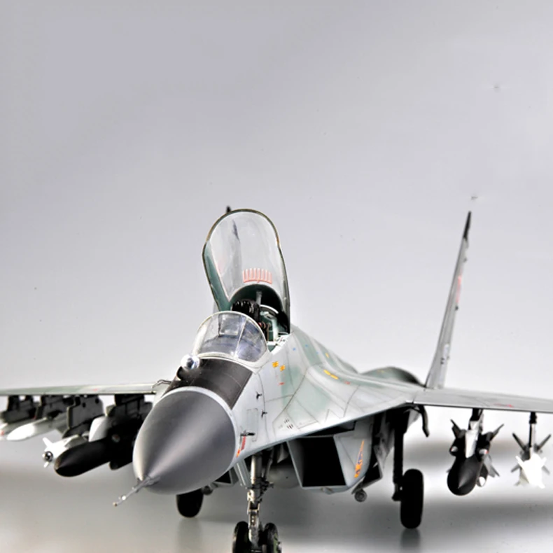 MiG 29M &quotPivot&quot Истребитель 02238 1/32 масштаб|Наборы для сборки моделей| |