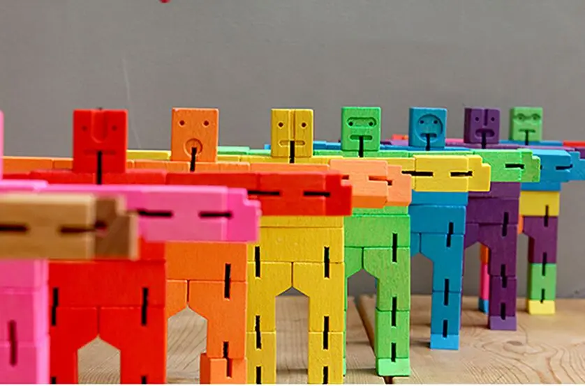 Красный синий розовый деревянный кубик Cubebot робот головоломка Складная сборка