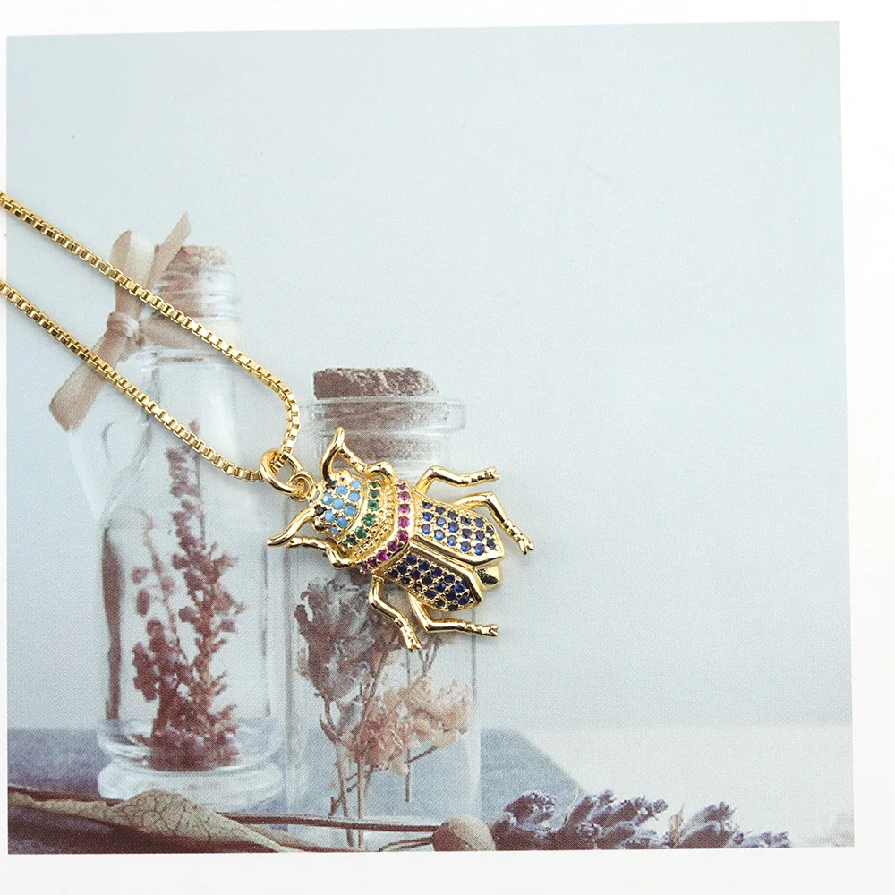 Совершенно новый роскошный брусчатка кубического циркония насекомые кулон
