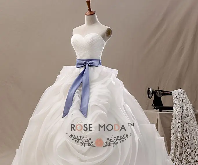 Свадебное платье из органзы с объемными оборками и поясом на спине|dress clip|dresses gowns