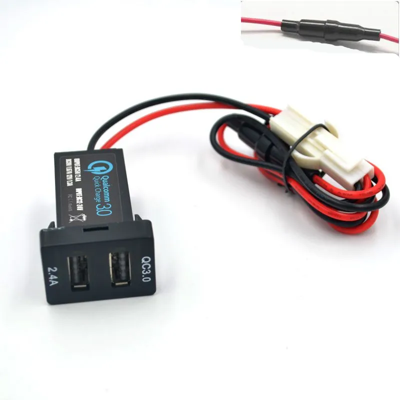 Высокоскоростное автомобильное зарядное устройство с двумя портами USB и 1 портом