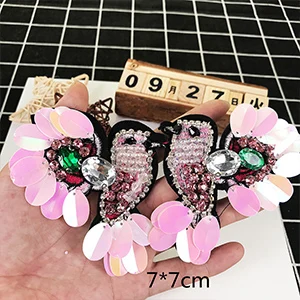 2 pairs of pink bird Милая птица ручной работы со стразами и блестками бисером патч вышитая аппликация для одежды Бисероплетение Украшения B17 - Цвет: 2 pairs of pink bird