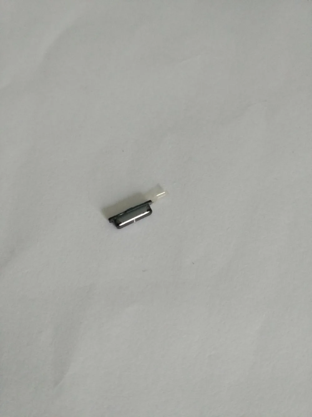 Используется кнопка Elephone M1 + включения/выключения питания 100% запчасти для