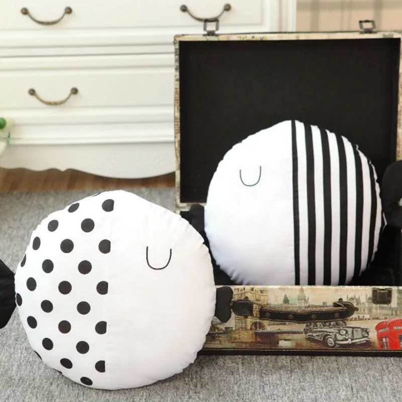 Плюшевые подушки в виде рыбы для пар круглые с волнистым принтом полоску форме