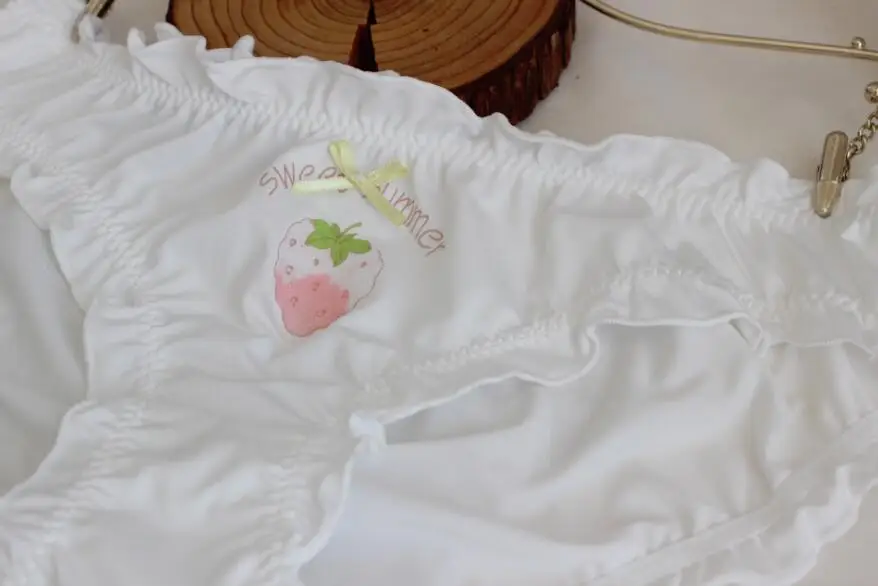 Новое поступление, реальное фото, Размеры M L XL, милые трусики в стиле Лолиты, Kawaii, клубника, вишня, ананас, нижнее белье, трусы WP597