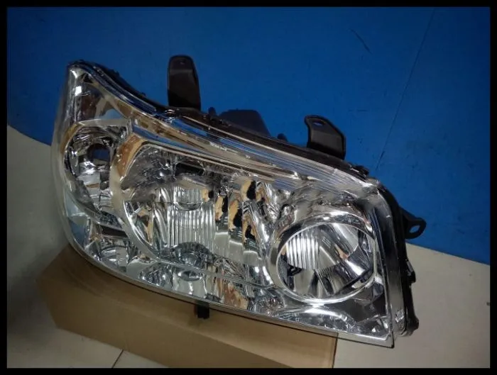 Osmrk фара в сборе для Toyota HIGHLANDER KLUGER 2004-2006