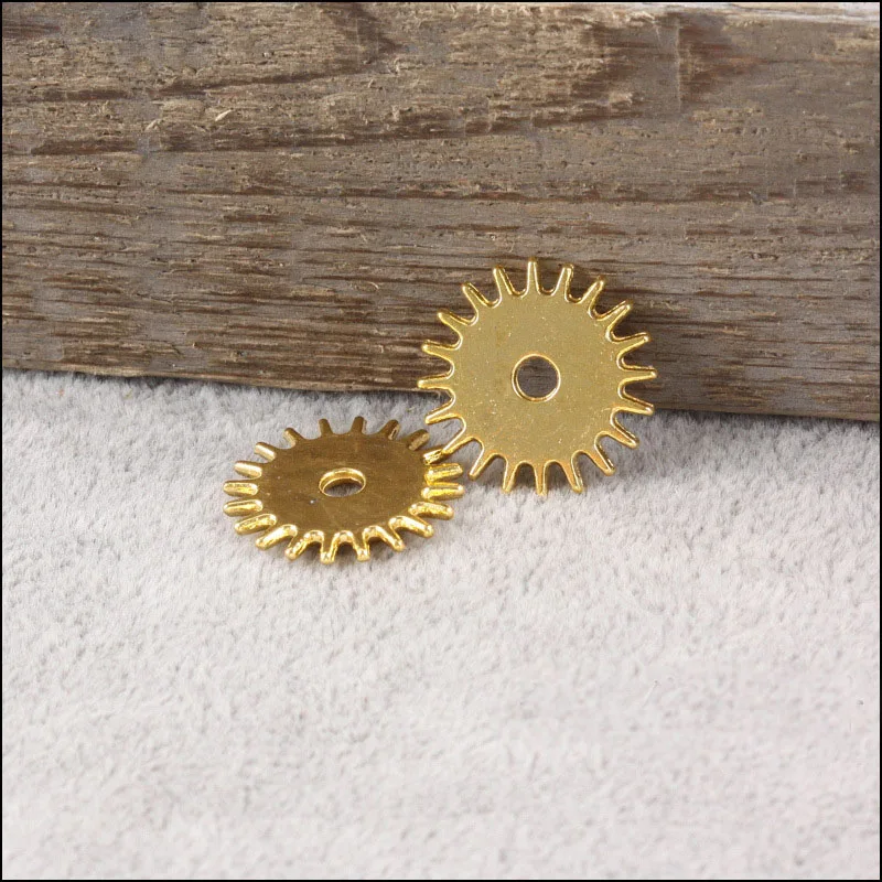 

Fashionable 10 Pieces/Lot 17mm*17mm new antique gold color industry charms steampunk gear charm diy jewelry For Jewelry Making
