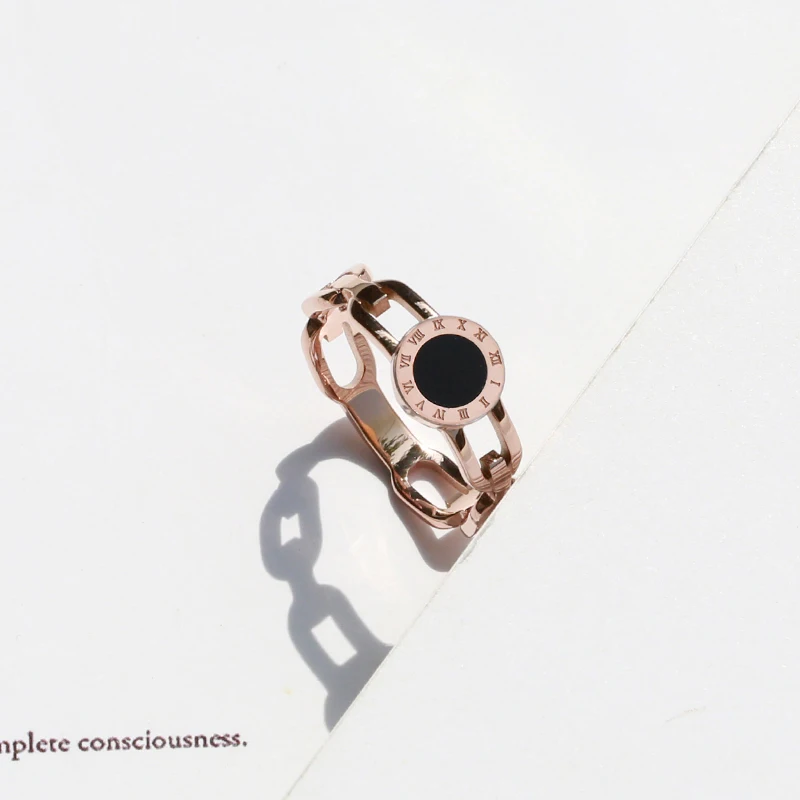 Новое поступление 2018 модные черные римские кольца YUN RUO Роза золотистого цвета
