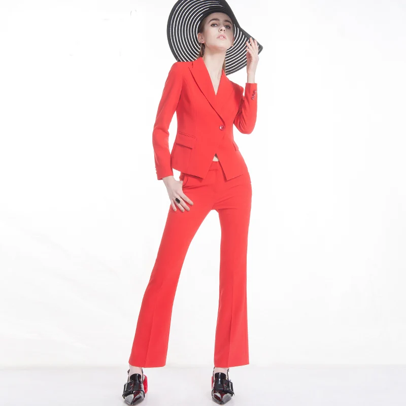 Женский брючный костюм-карандаш комплект из двух предметов однотонный красный