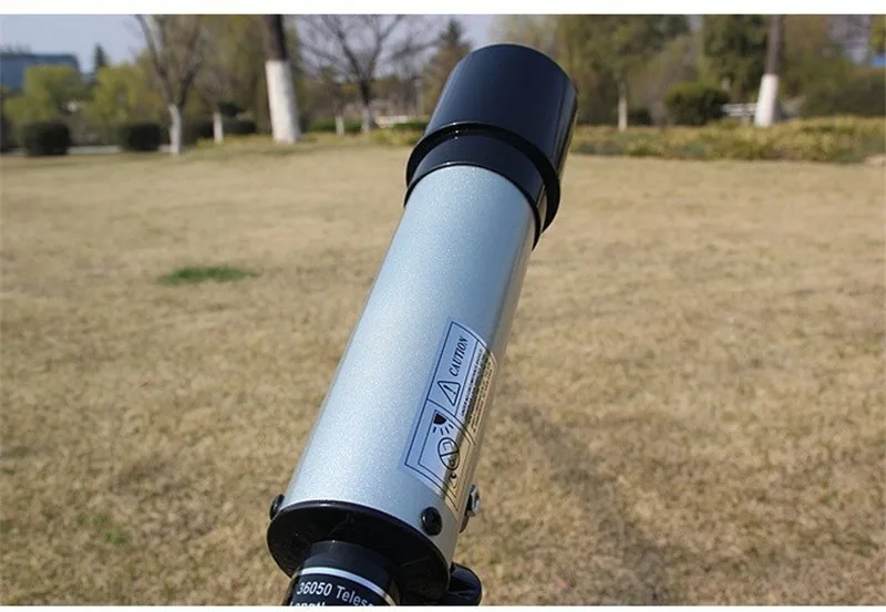 Уличный астрономический телескоп с преломляющим эффектом и портативным