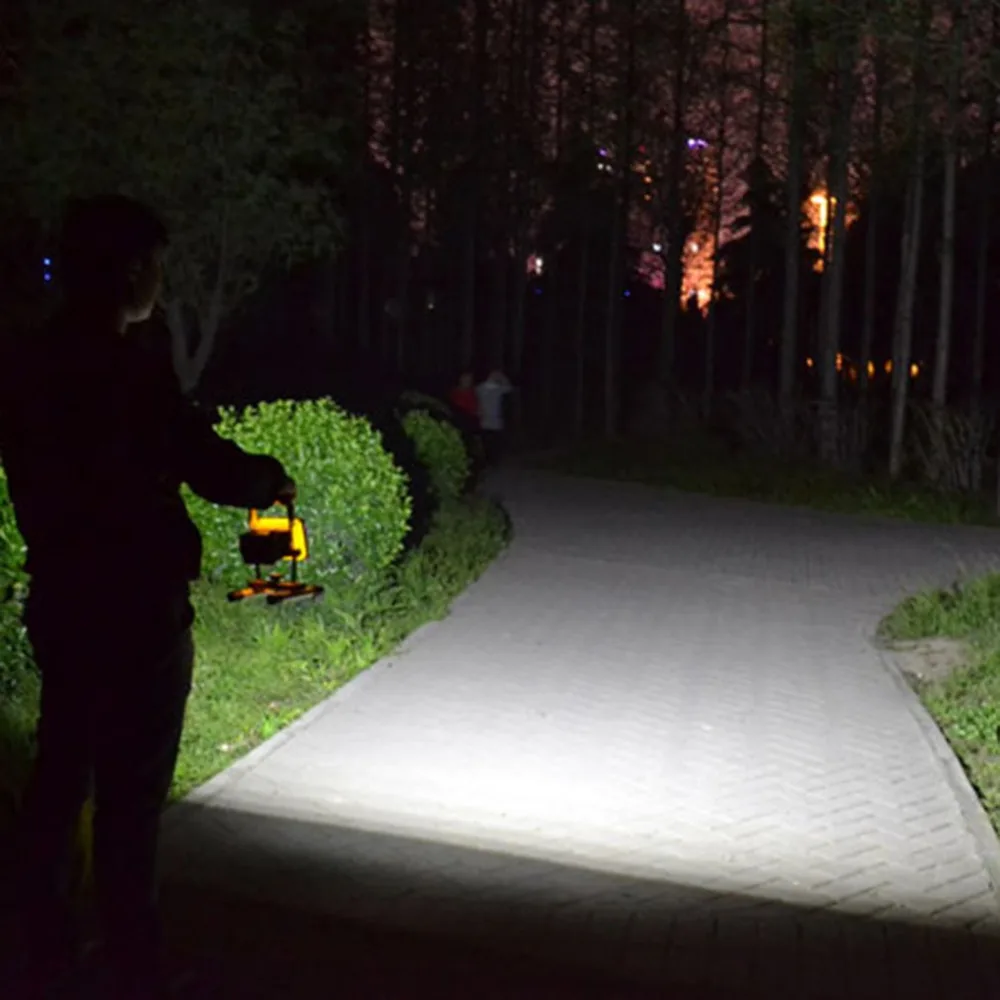 High Power 30W LED Spotlights Projection Lamp Light Searchlights Flashing Warning Waterproof Flood with holder Professional | Освещение