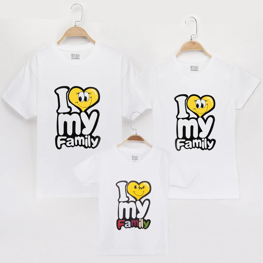 

2019 I Love Family T-shirt 100% Cotton Matching Mother Daughter Clothes Dresses Mom and Son Outfits Shirts Father Baby Clothing
