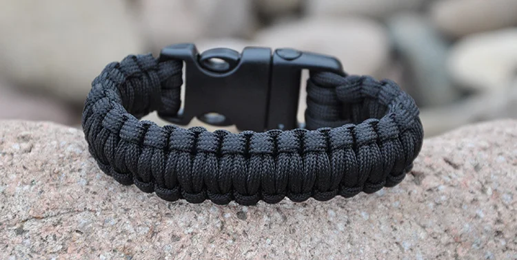 

Emergency Survival/550 Paracord Bracelet /Desert Camouflage/Custom Color/ Plastic Buckle With a Whistle /Black Rope/Hand made