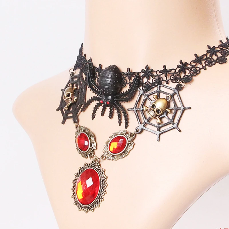 Черная винтажная кружевная подвеска с красным кристаллом в виде паутины черепом