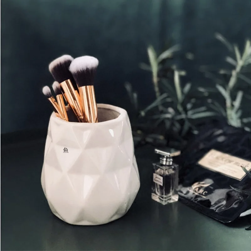 Простой горшок для макияжа коробка хранения кистей керамические коробки девочек