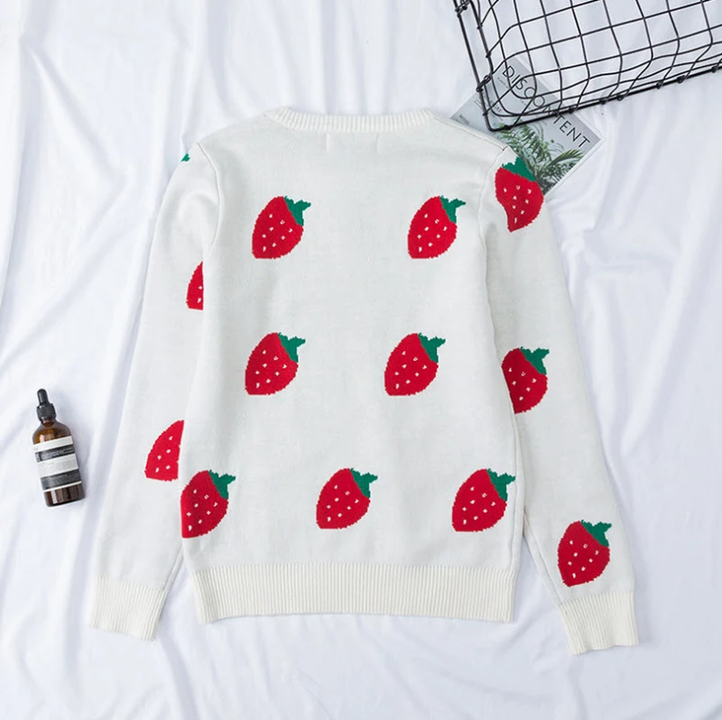 Свитер для мамы и дочки; одинаковый свитер для семьи; вязаные пуловеры с принтом клубники; одежда для мамы и дочки