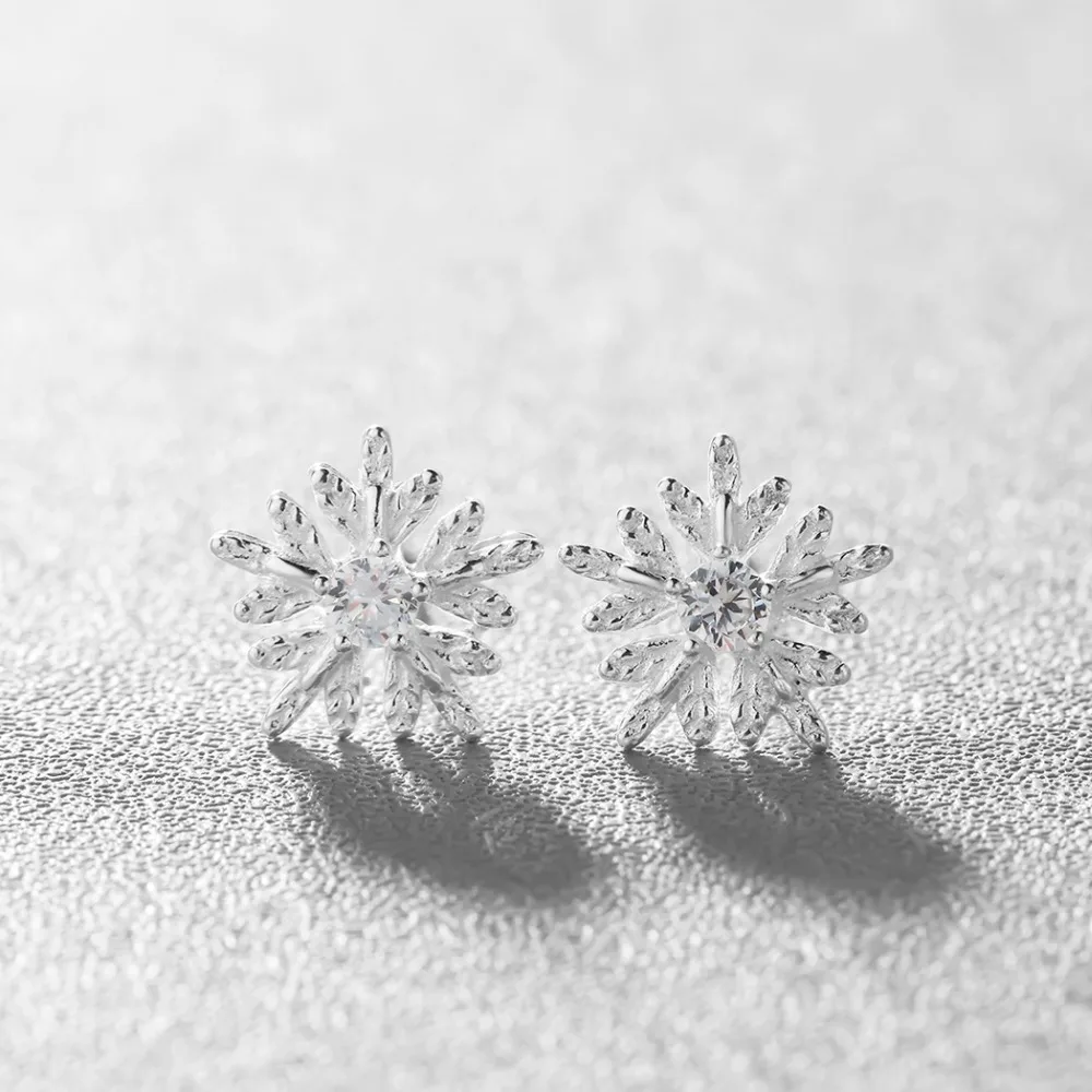 Женские корейские серьги гвоздики в виде снежинок Чандлер не вызывает аллергию