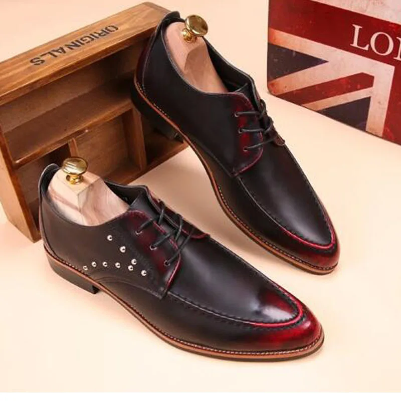 

fashion luxury men's leather Pointed Toe rivet shoes wedding Business dress shoe for Gentleman Male brogue Carved shoes LK-21